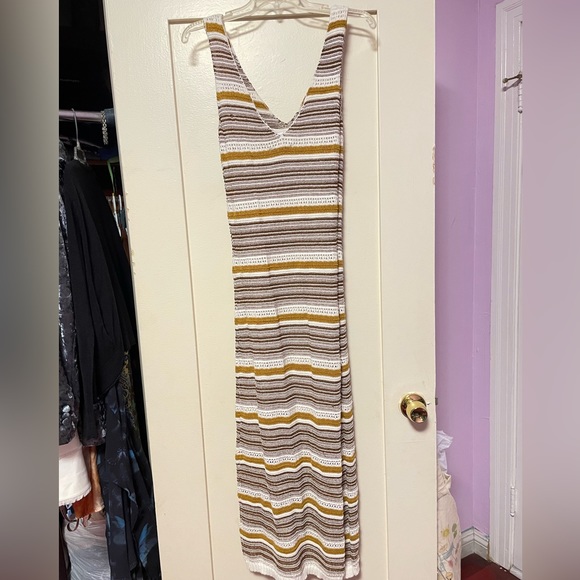 House of Harlow 1960 Gold and White Striped Knit Midi Dress - Picture 3 of 4